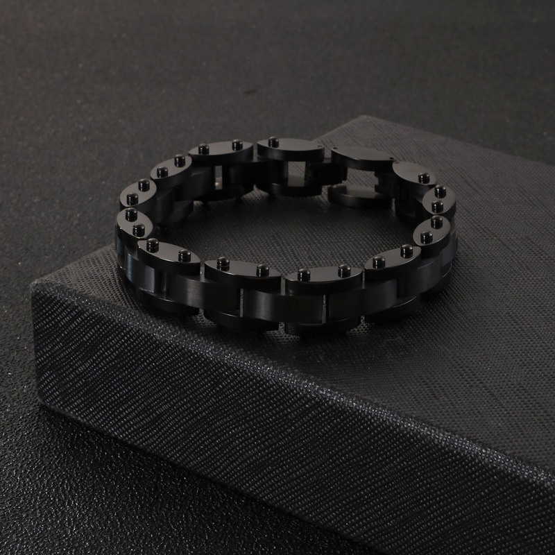 メンズブレスレット 重厚感あふれる幅広チェーンデザインブレスレット