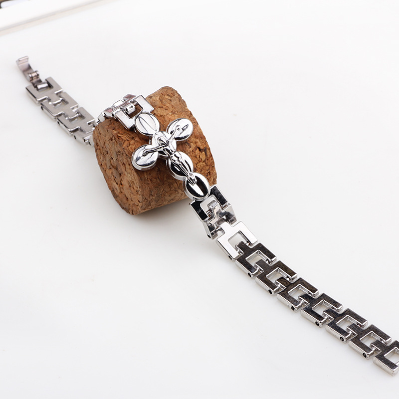 https://fulmo-img-server.com/wriststyle/80147e2e-c952-43e8-ba0d-976920206ce9.jpg