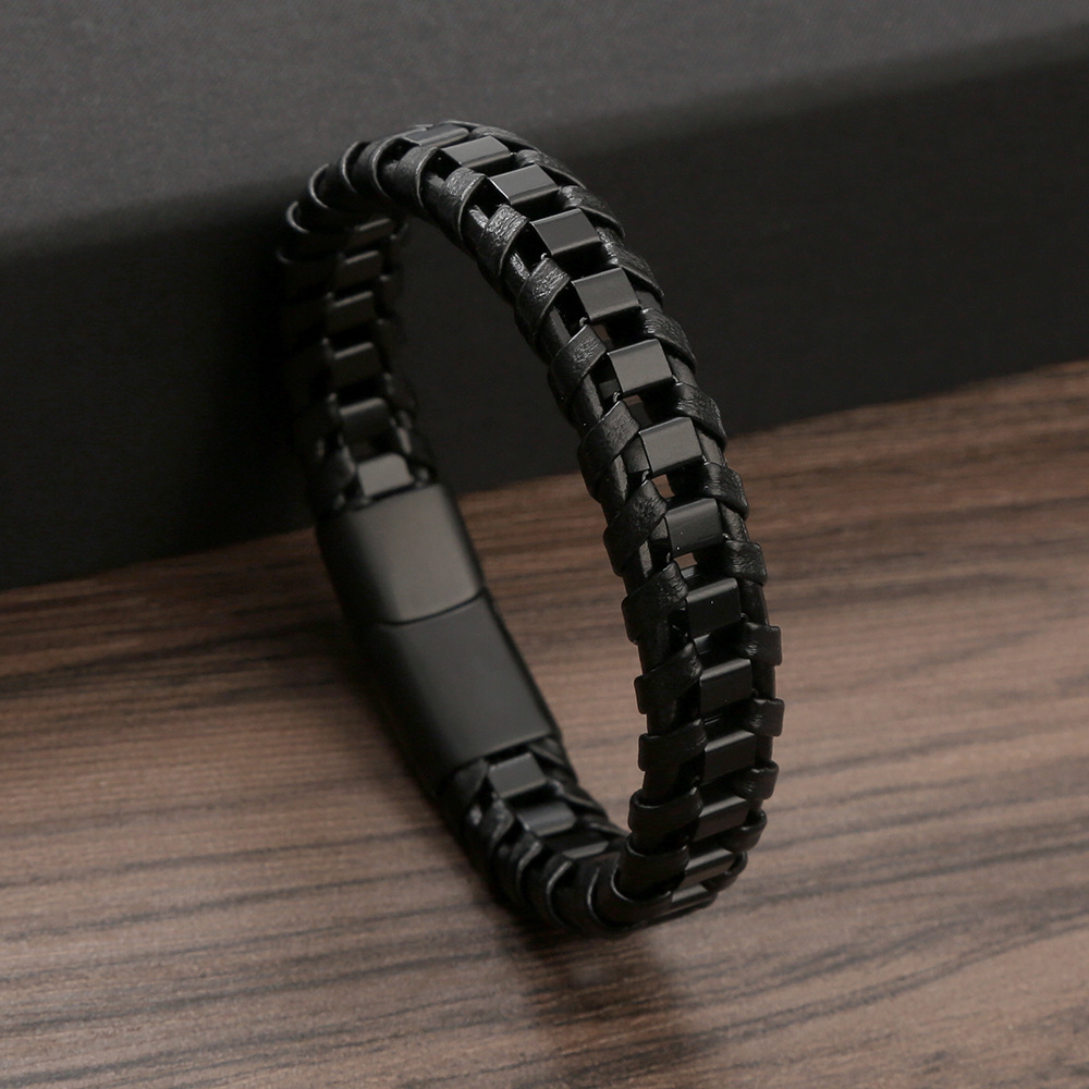 https://fulmo-img-server.com/wriststyle/84983d70-eaad-46a6-80b8-0234c4fd6cef.jpg