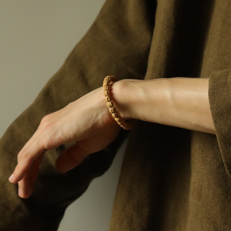 https://fulmo-img-server.com/wriststyle/8cceb88d-bb32-4e4d-9403-01d9ed8ed51f.jpg