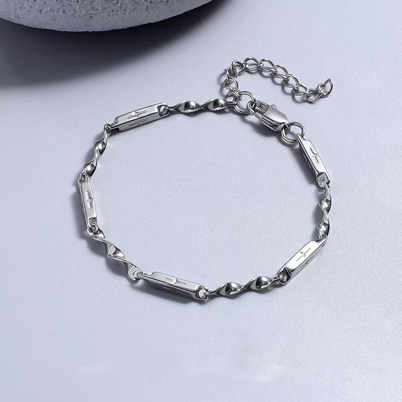https://fulmo-img-server.com/wriststyle/914574b1-7765-465b-9a6d-92a74b19bb8f.jpg
