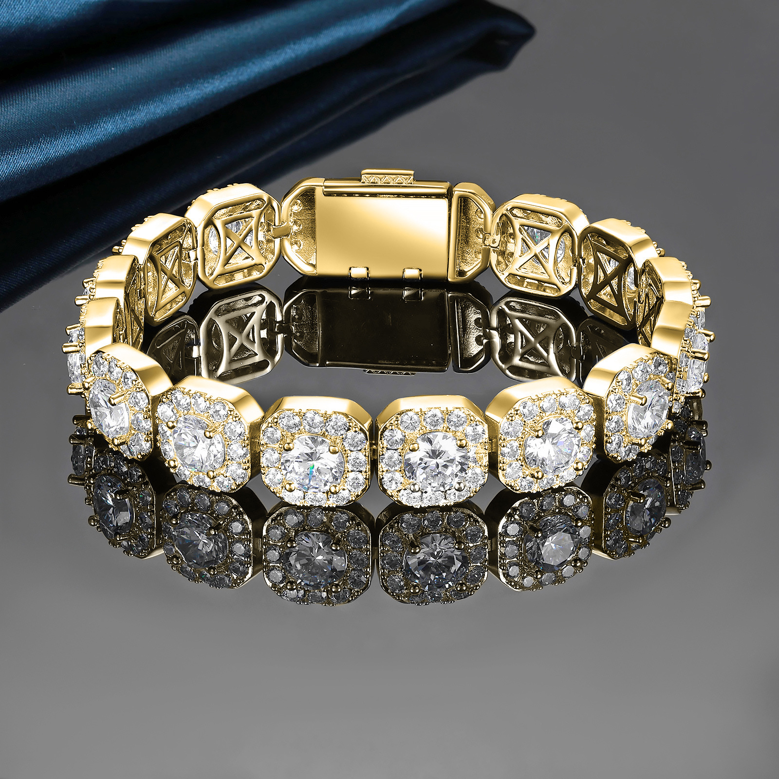 https://fulmo-img-server.com/wriststyle/97d79a3e-b188-439e-9957-16581859e4bb.jpg