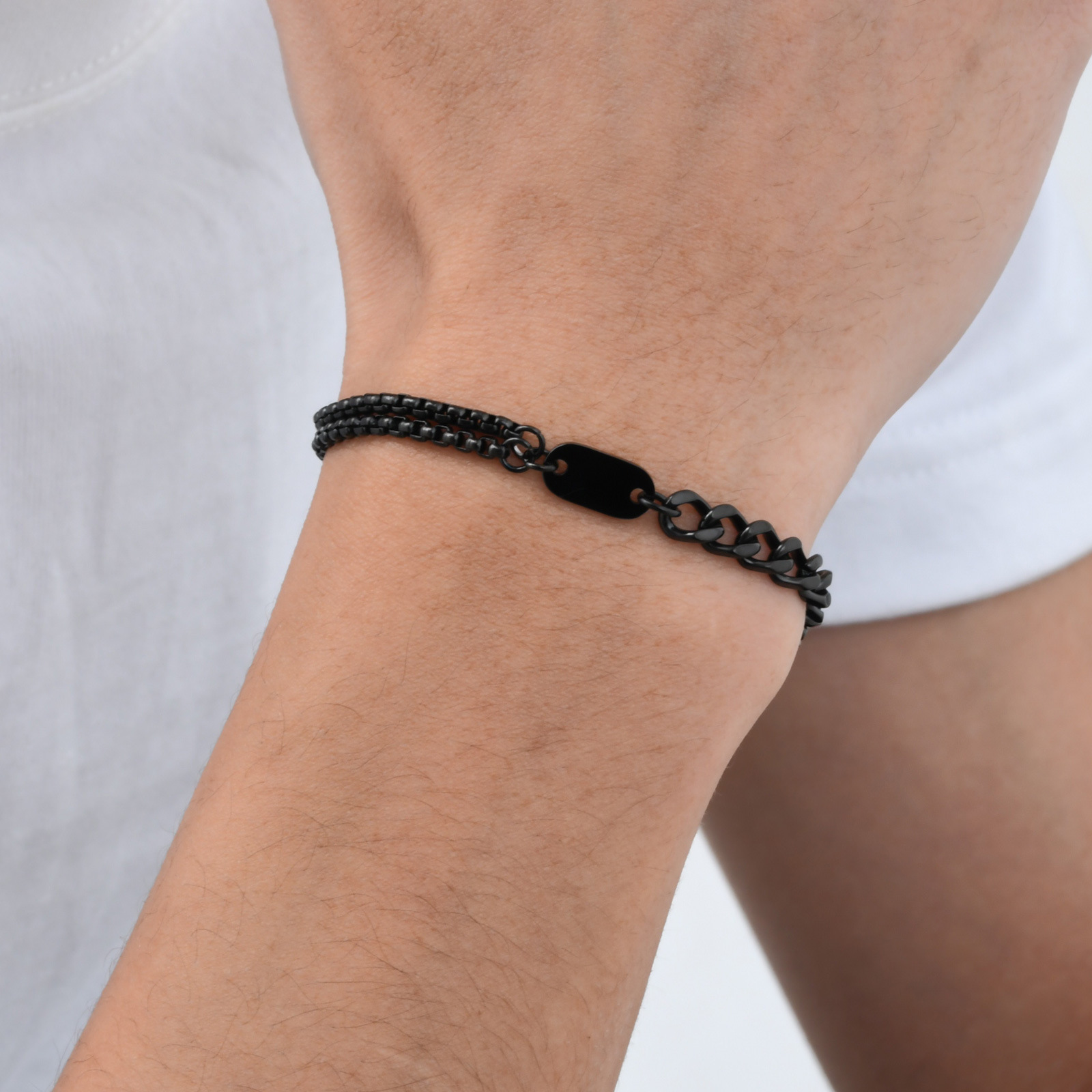 https://fulmo-img-server.com/wriststyle/a8bd7a3e-163d-43b7-9311-50369cbba2a3.jpg