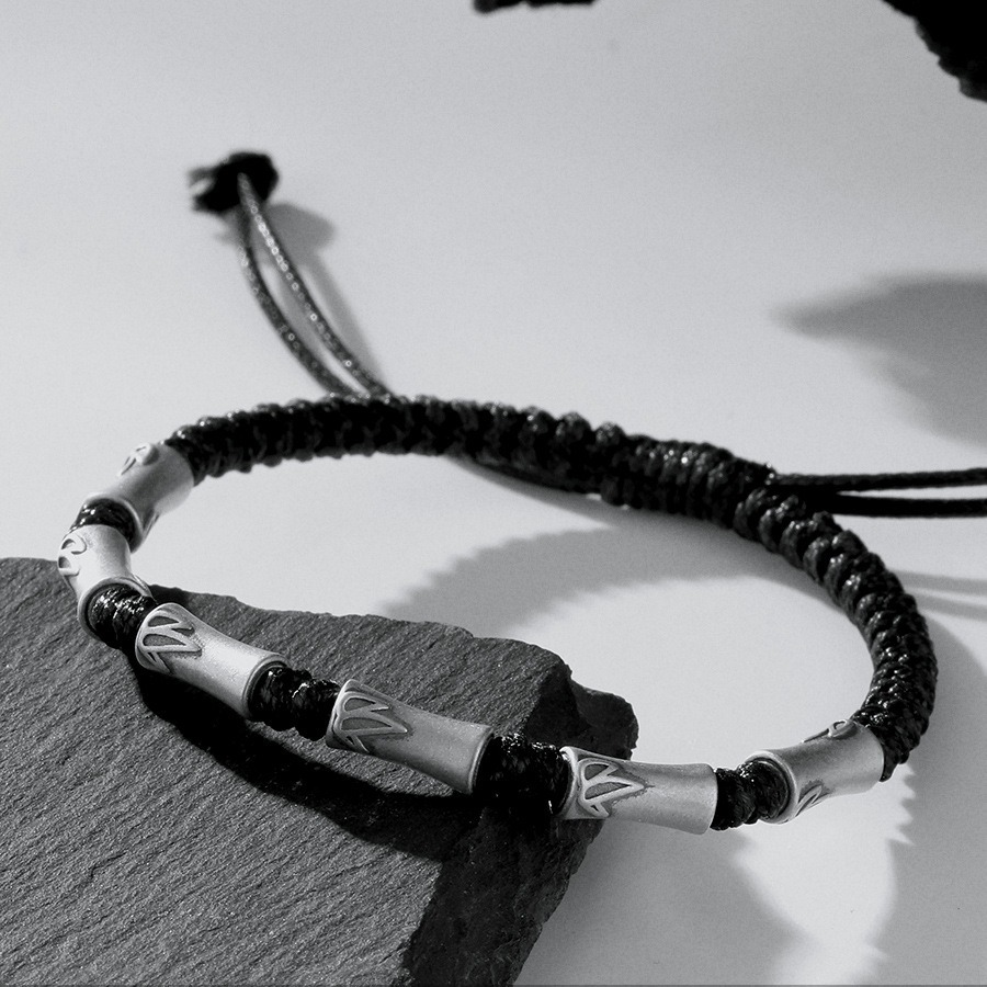 https://fulmo-img-server.com/wriststyle/c27a259d-65ec-41be-917b-ce57519e79c7.jpg