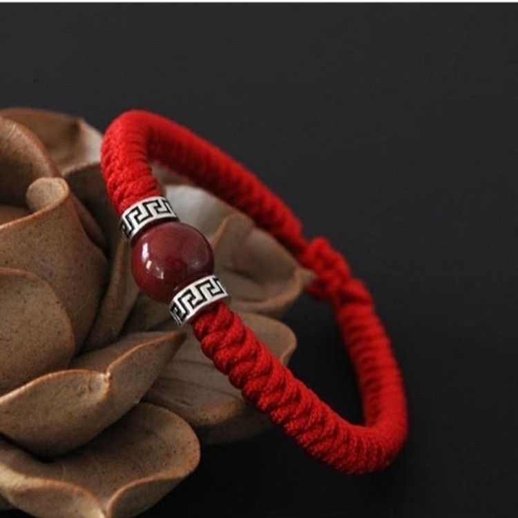 https://fulmo-img-server.com/wriststyle/c9eed76b-cc3c-4b9a-bae3-e49574db6a5d.jpg