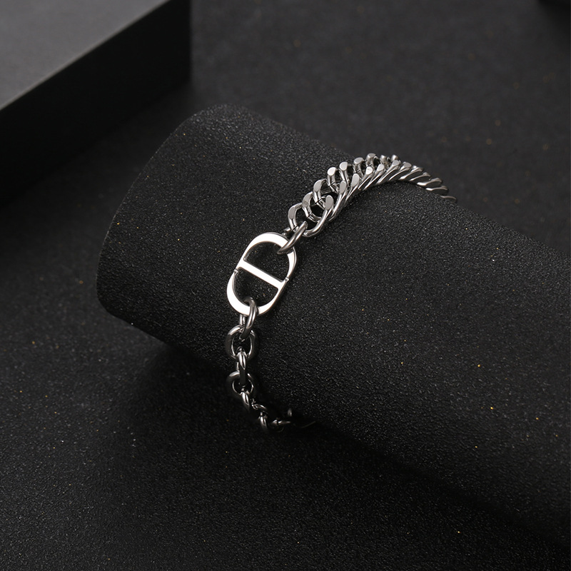https://fulmo-img-server.com/wriststyle/caac2ebb-cb45-4d95-93a3-d06ce2c8874f.jpg