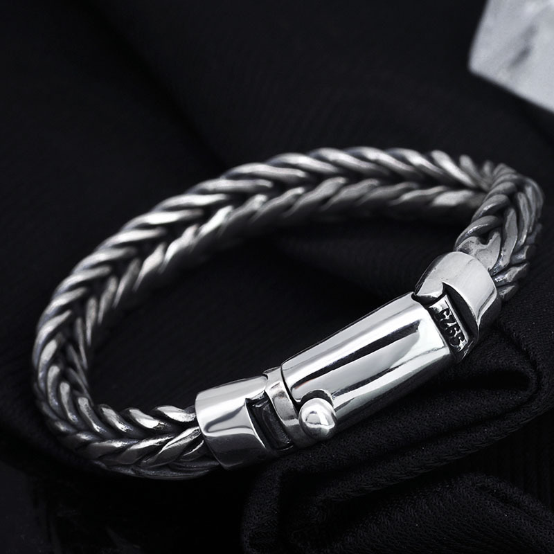 https://fulmo-img-server.com/wriststyle/cc96cf49-6da4-40ef-b7aa-c29dfa7bb8c4.jpg