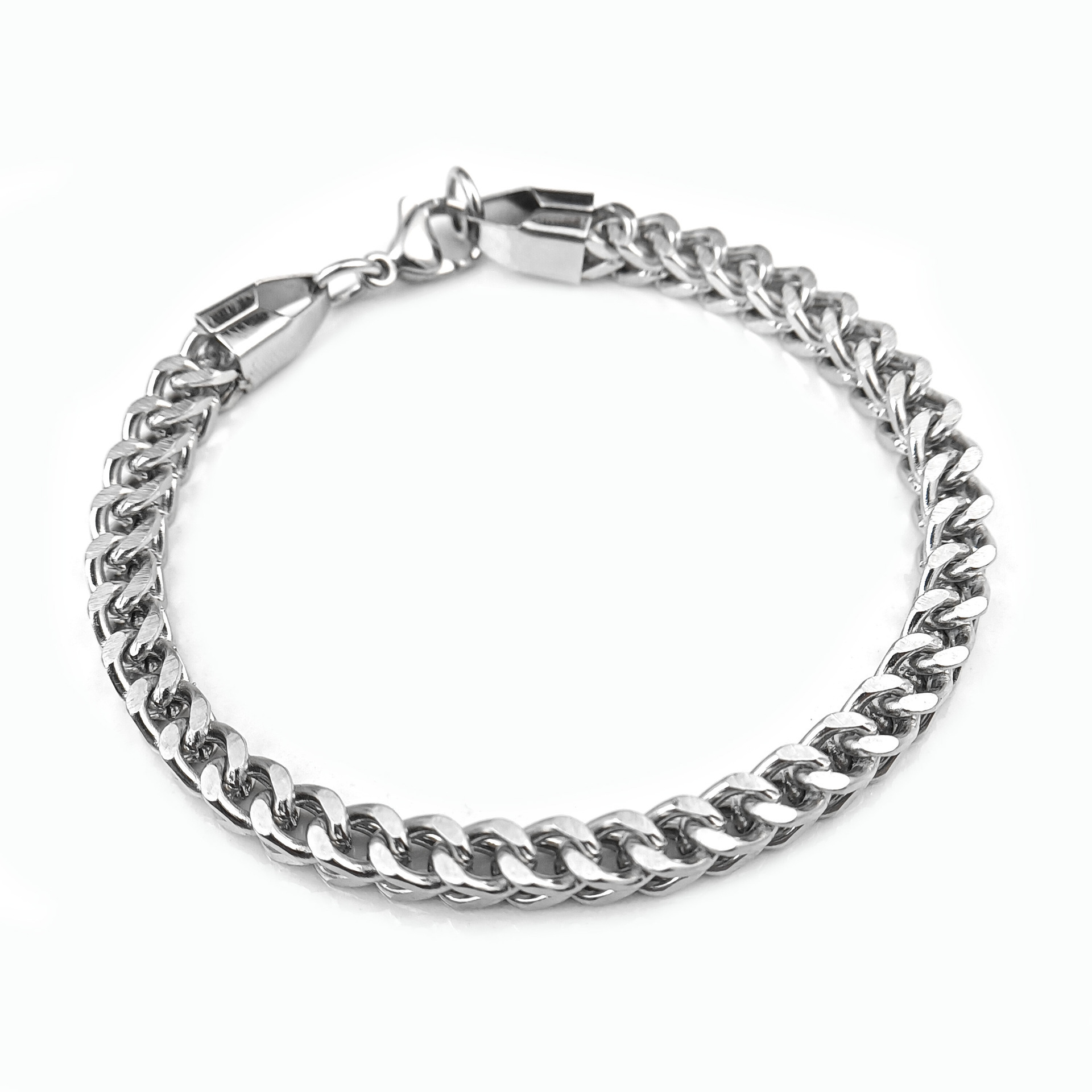 https://fulmo-img-server.com/wriststyle/ce454917-071b-48ca-b13f-b6836b6257da.jpg