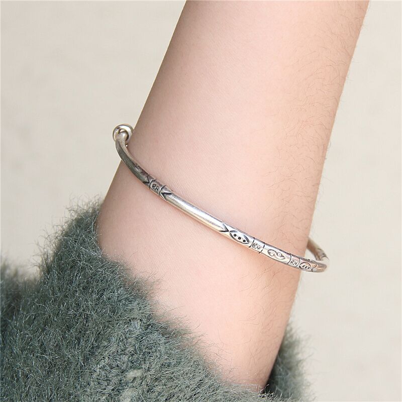https://fulmo-img-server.com/wriststyle/cfefc027-ae63-4a64-9062-ed9ff5d2141a.jpg