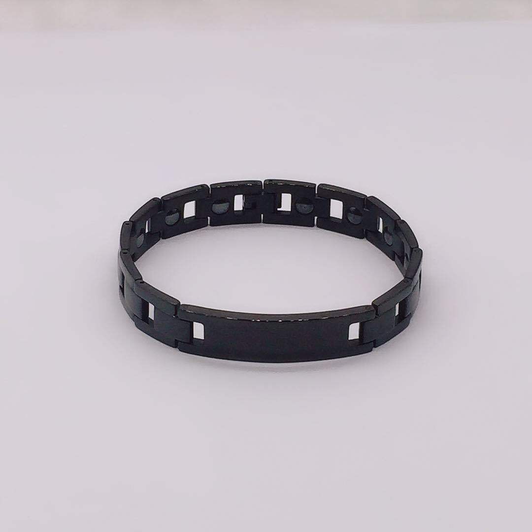 https://fulmo-img-server.com/wriststyle/d2d7f96b-64f7-4a00-9f8b-02eb2a7de3a5.jpg