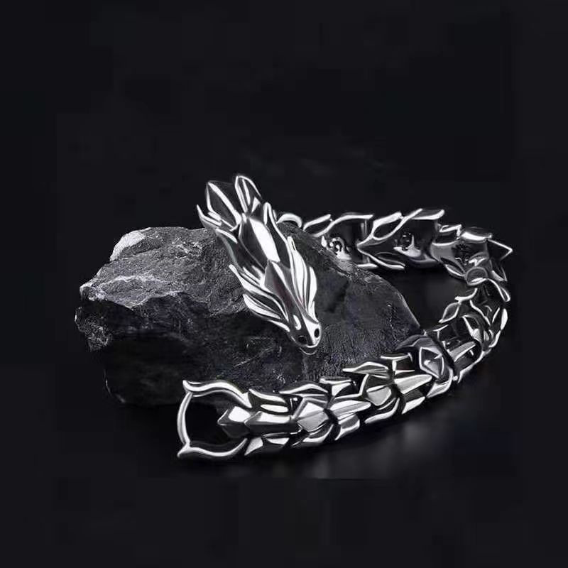 https://fulmo-img-server.com/wriststyle/d610b90c-6af4-4db2-8335-87acc38054e6.jpg