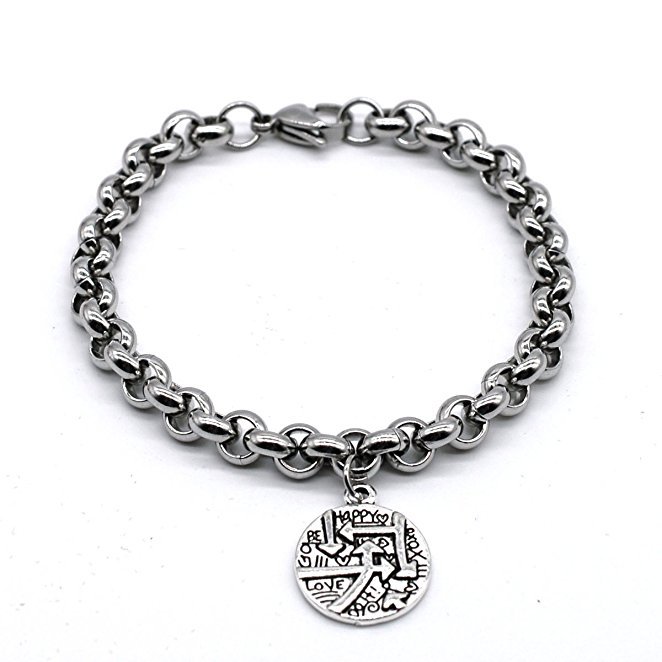 https://fulmo-img-server.com/wriststyle/d92b1a73-63df-4119-ad8c-af8e6558d2ad.jpg