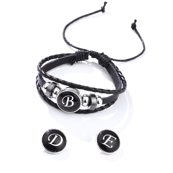 https://fulmo-img-server.com/wriststyle/d9787ff7-b421-4dff-9789-5c78b279f0bd.jpg