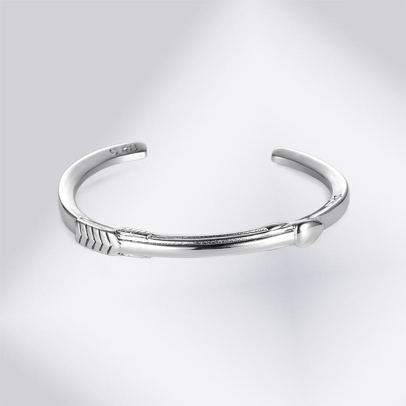 https://fulmo-img-server.com/wriststyle/e0251d88-6c8f-4564-a34d-80289265ad48.jpg