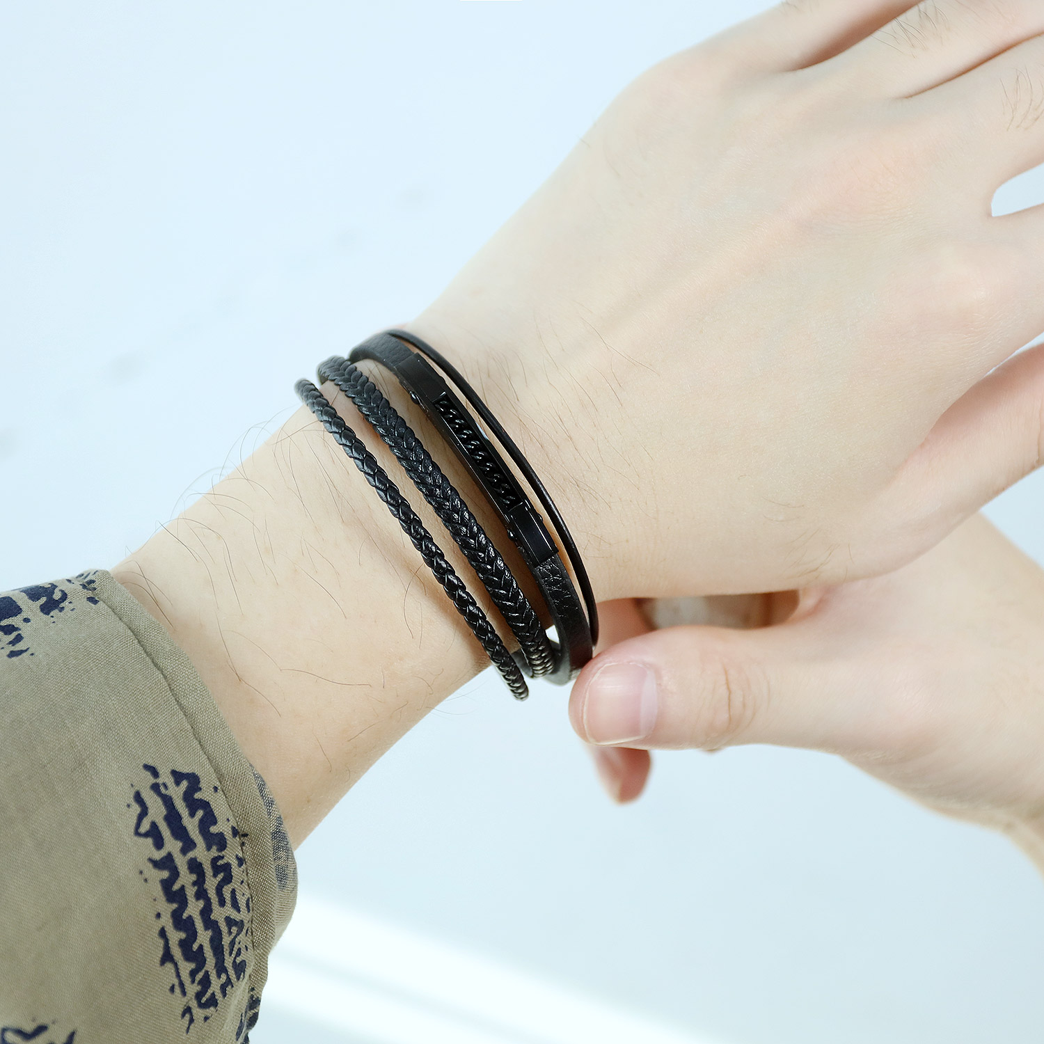 https://fulmo-img-server.com/wriststyle/e189db79-cd64-4d96-b2a9-4058f06b91b7.jpg