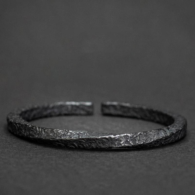 https://fulmo-img-server.com/wriststyle/e909cc30-dd42-4d30-a1e2-0c9a704eb70a.jpg