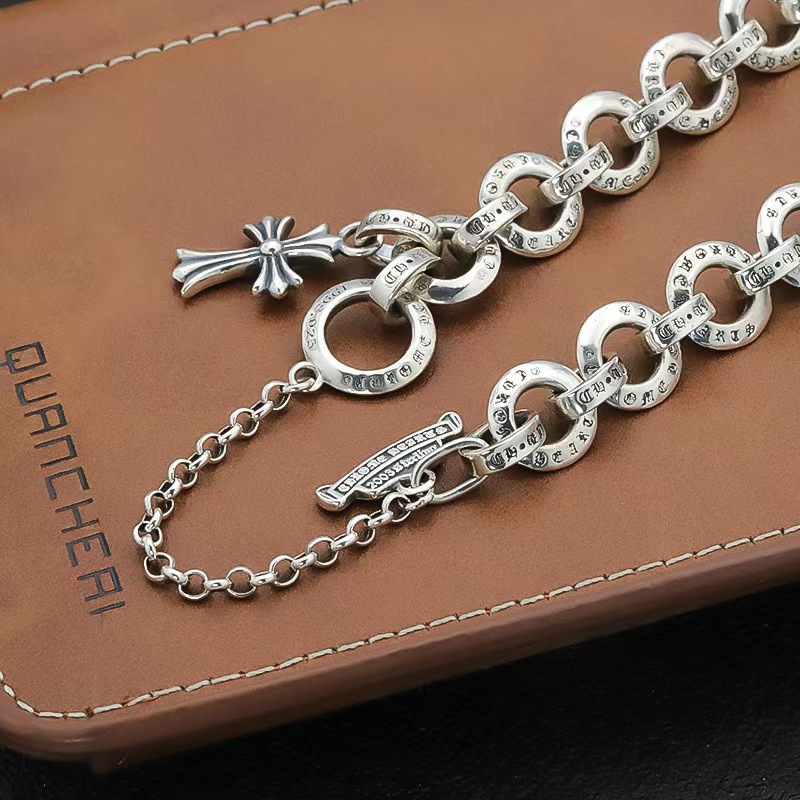 https://fulmo-img-server.com/wriststyle/fe95fa17-d085-4e45-9021-287bbd24625d.jpg