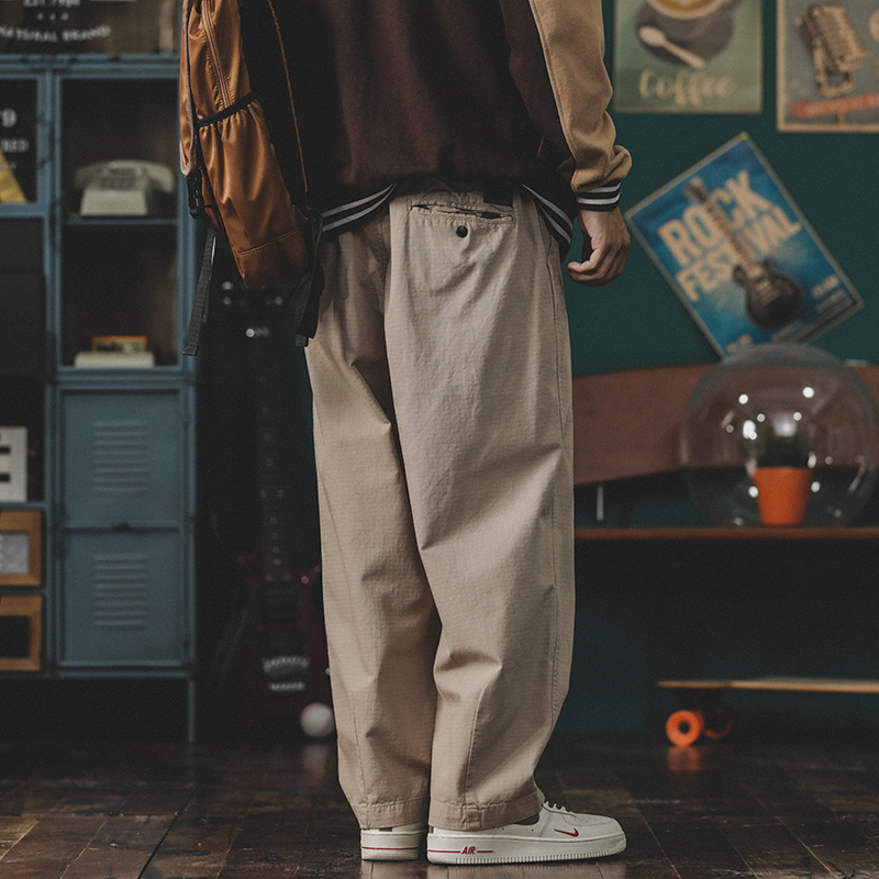 メンズワイドパンツ ゆったり着こなす大人の余裕スラックス