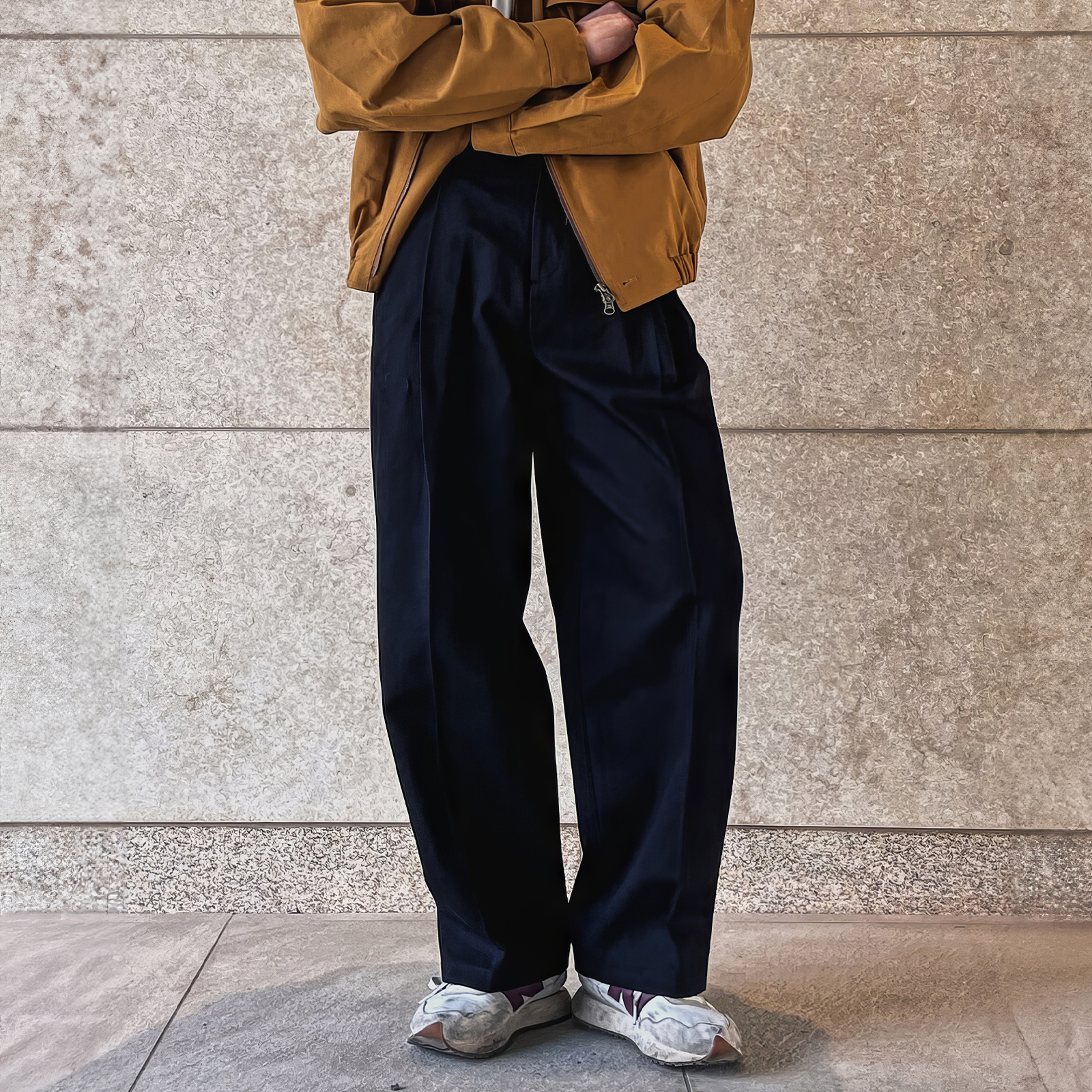 メンズワイドパンツ センタープレス入りゆったりシルエットスラックス