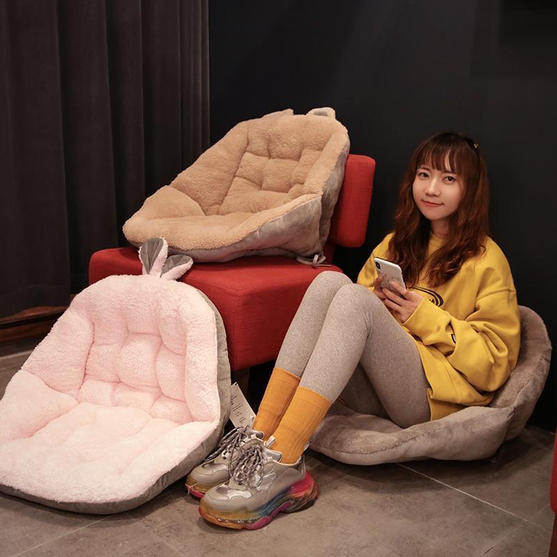 腰痛クッション もふもふうさ耳付き一体型座布団クッション