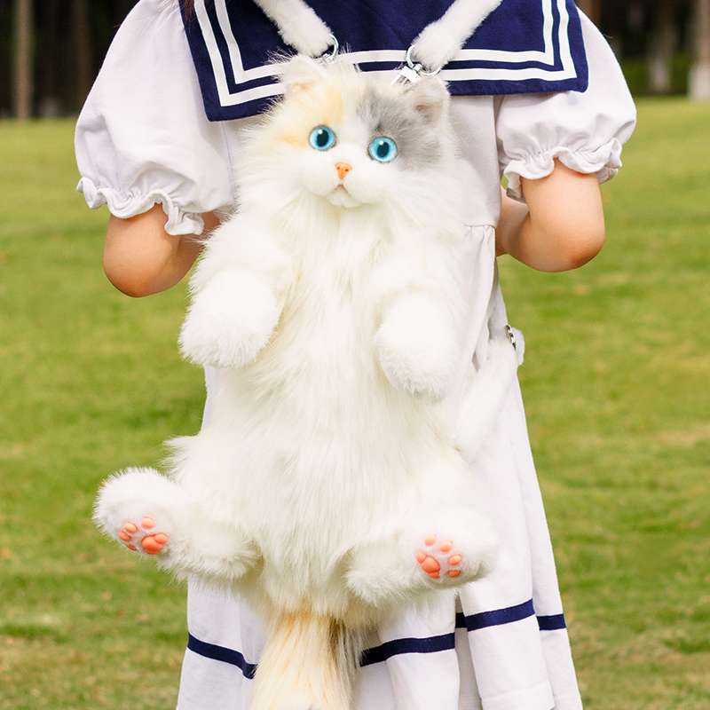 ふわもこ青目の子猫抱っこぬいぐるみ