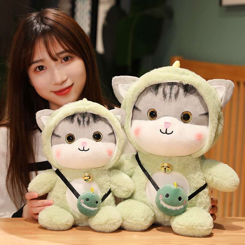 もふもふ招き猫風ぬいぐるみ