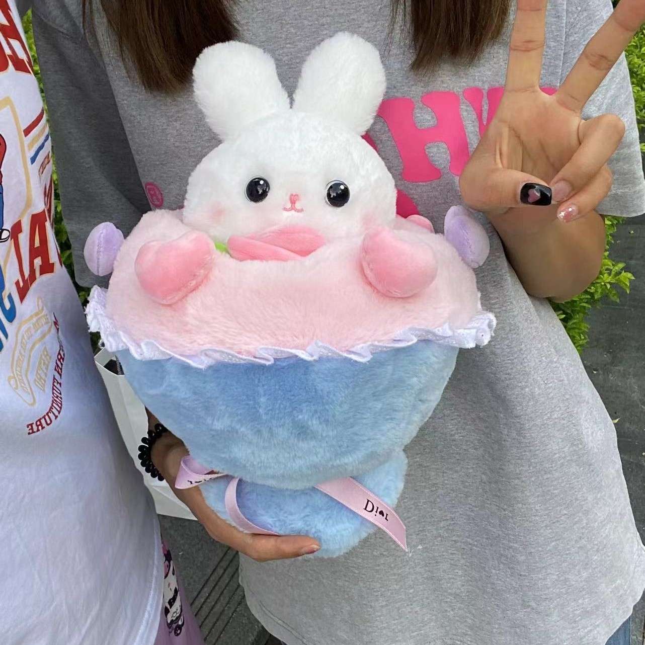 ぬいぐるみ もちもちうさぎのカップケーキ