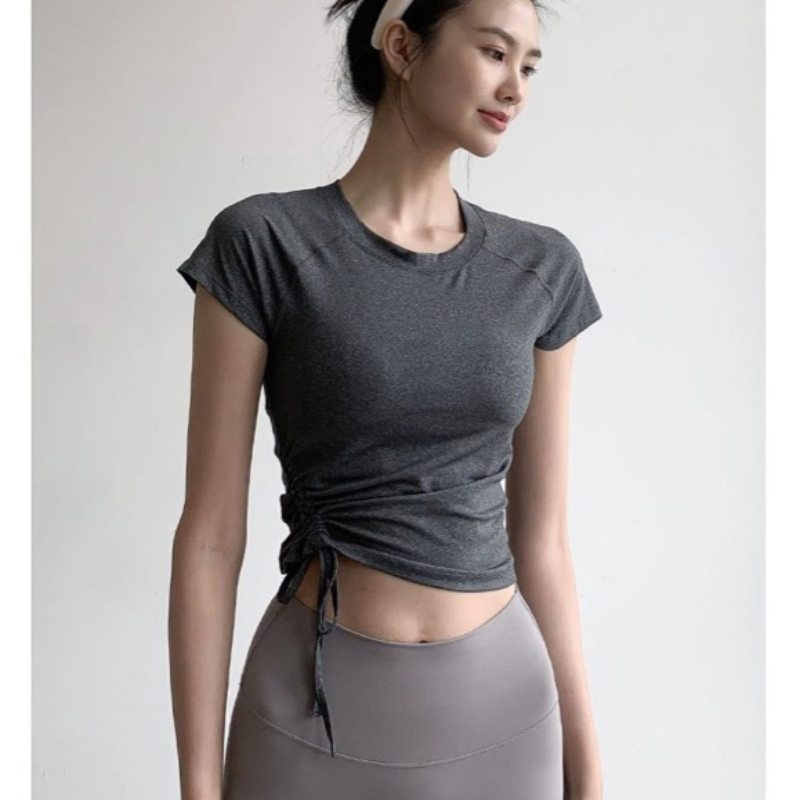 ヨガウェア 速乾サイドシャーリング半袖ヨガトップス