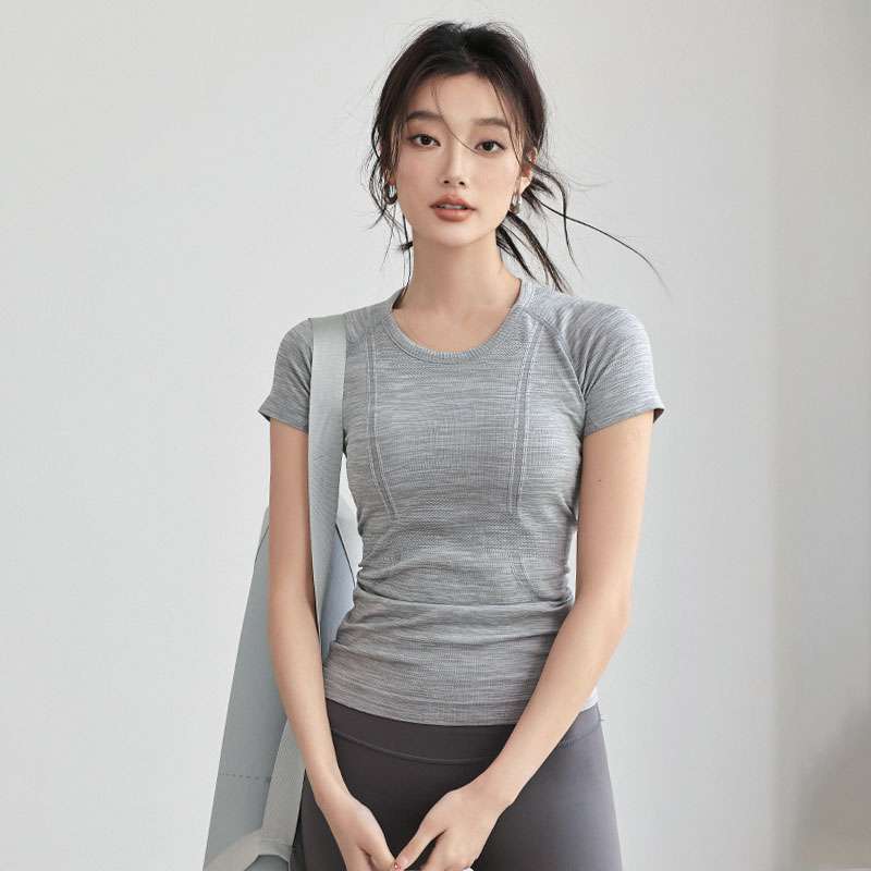 ヨガウェア しなやかフィット ヨガTシャツ