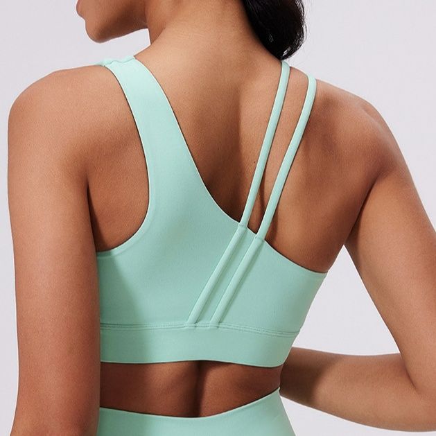 ヨガウェア タンクトップ背中見せストラップ調節可能スポーツブラトップ