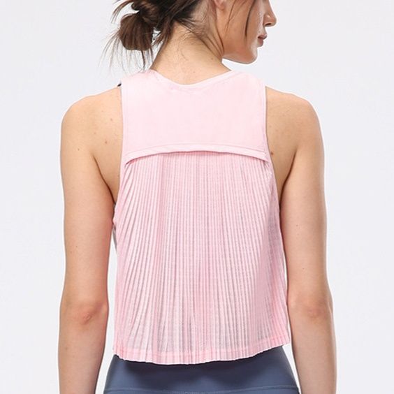 ヨガウェアタンクトップ 背面プリーツ切替えリラックスタンクトップ