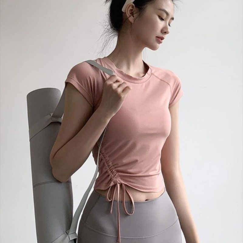 ヨガウェア 速乾サイドシャーリング半袖ヨガトップス