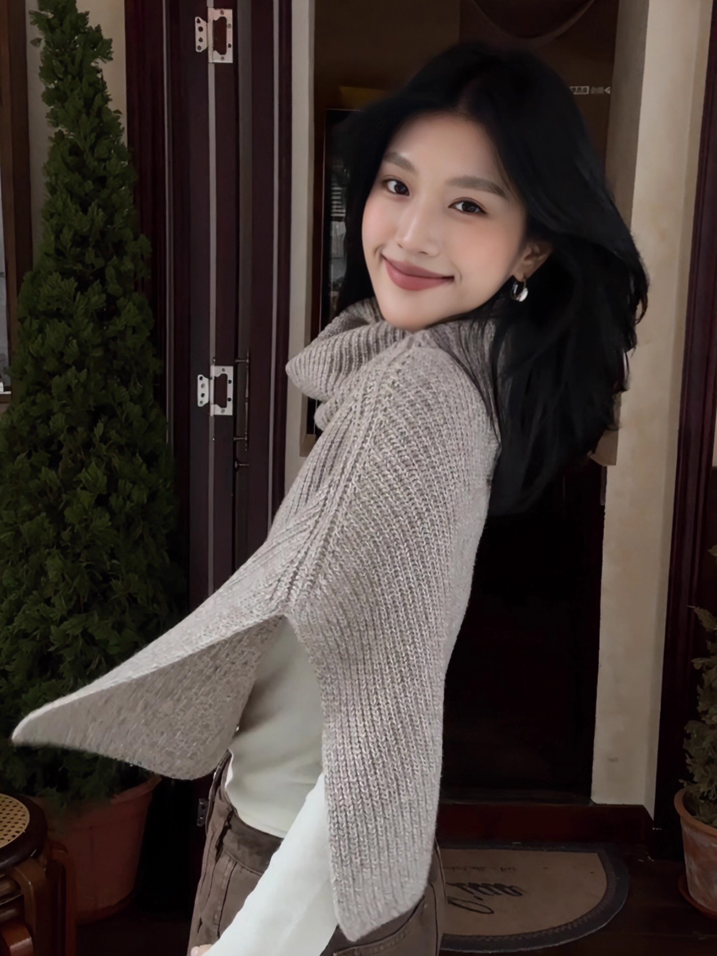 40代ファッション 大人の重ね着風ウール混ニットベスト