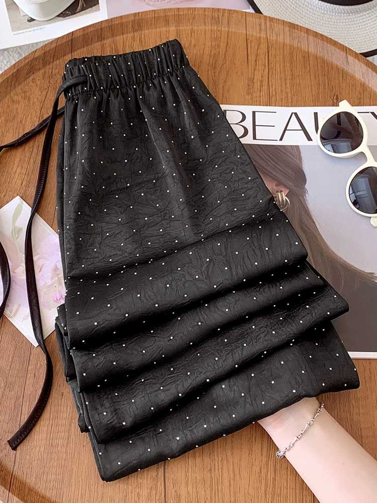 トレンドを取り入れて若々しく！40代の流行りファッション5選