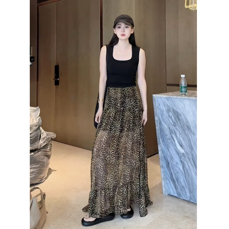 40代ファッション レディース レオパード柄ロングマキシスカート