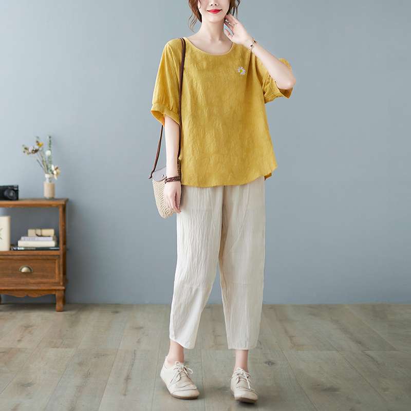 40代ファッション レディース ゆったりデザイン 花刺繍入り半袖Tシャツ