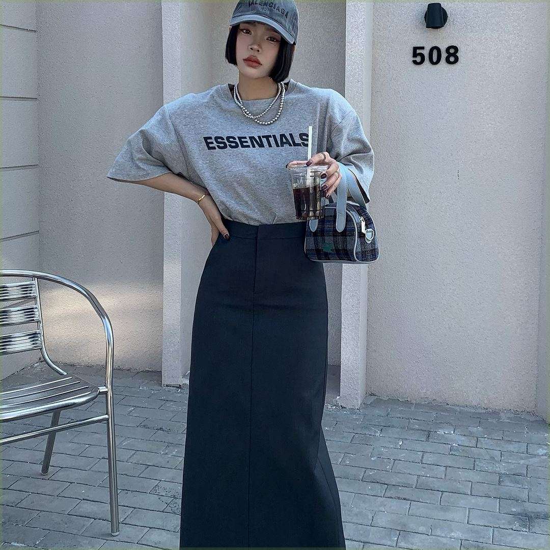 40代ファッション レディース これらの画像はドレスではなく、カジュアルからセミフォーマルな日常着やオフィスウェアを示しています。ドレスのや説明を作成することは適切ではありません。