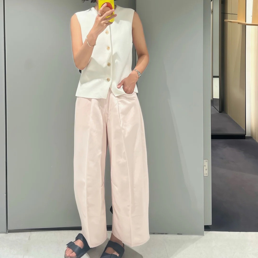 40代ファッション 紐付きワイドシルエットパンツ
