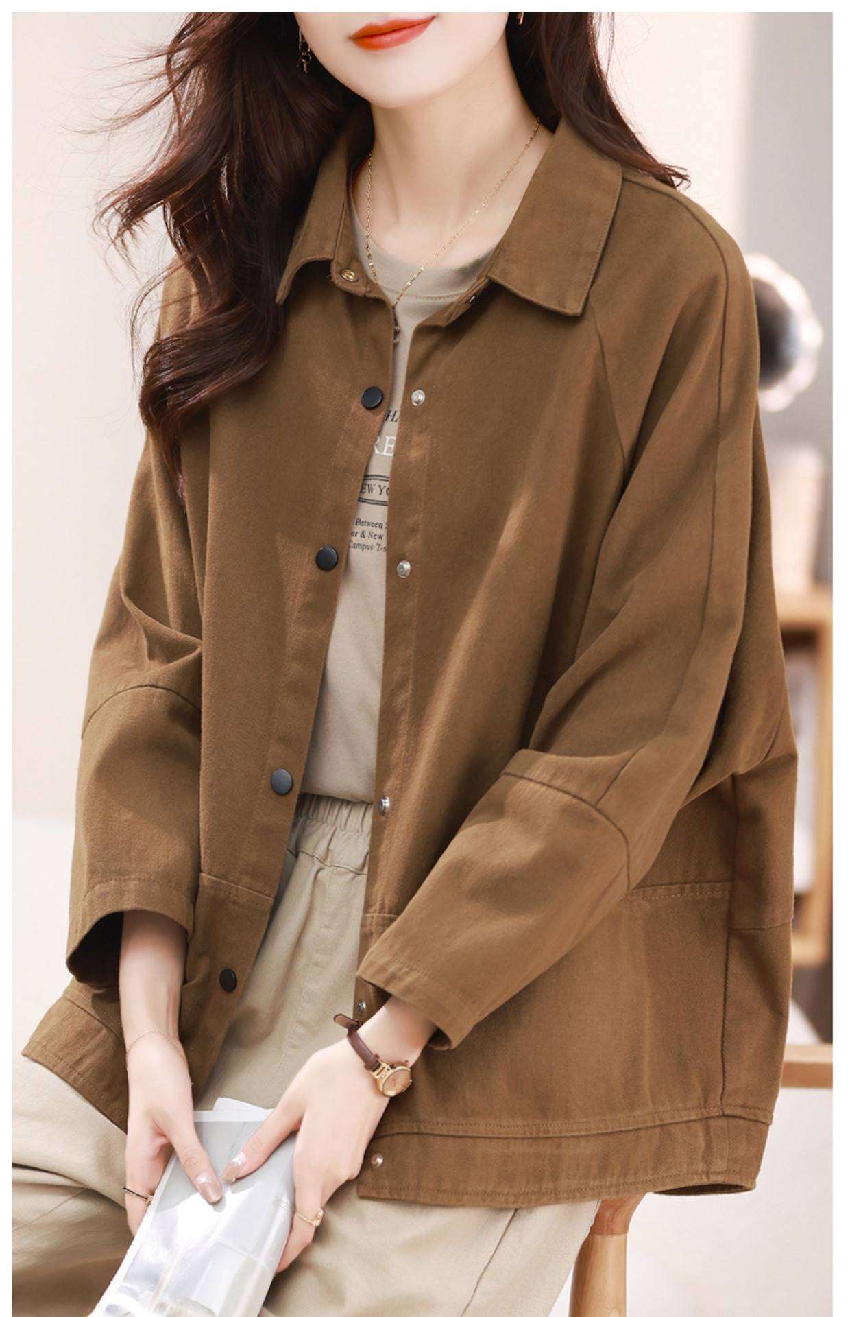 40代ファッション レディース ゆったりシルエットのワークジャケット