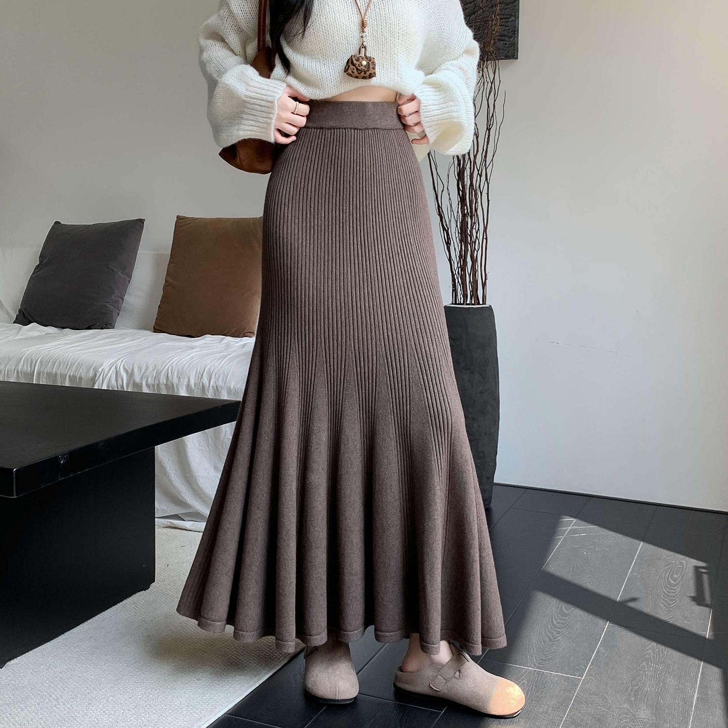 40代ファッション 上品リブニット マーメイドロングスカート