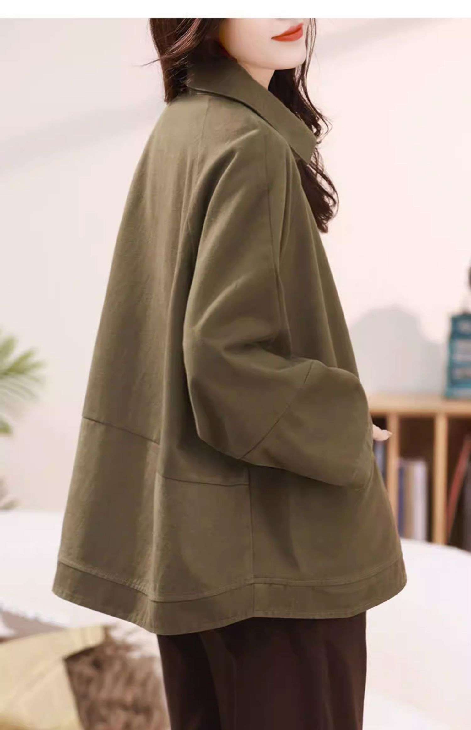 40代ファッション レディース ゆったりシルエットのワークジャケット