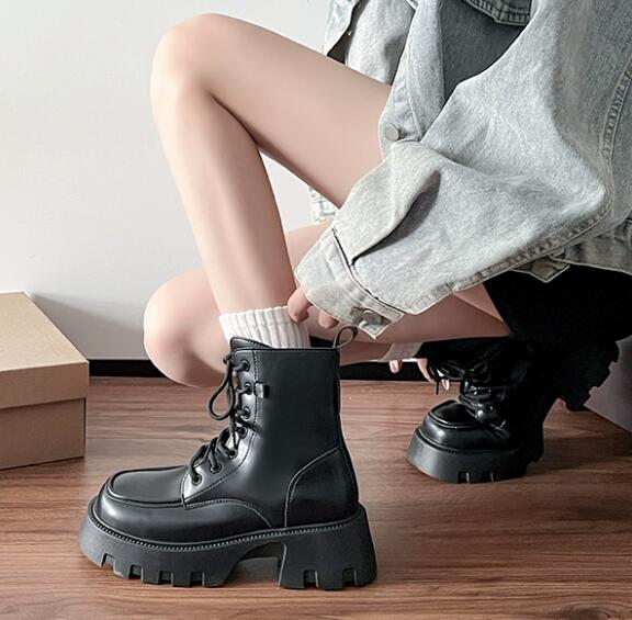 秋冬厚底ブーツ レースアップ編み上げショートブーツ