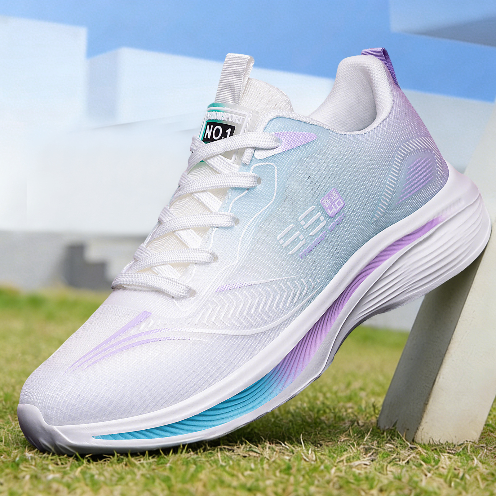 厚底 軽量通気性抜群厚底ランニングシューズ