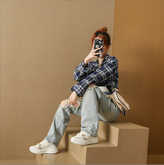 レディース厚底スニーカー紐靴ボリュームソール美脚効果