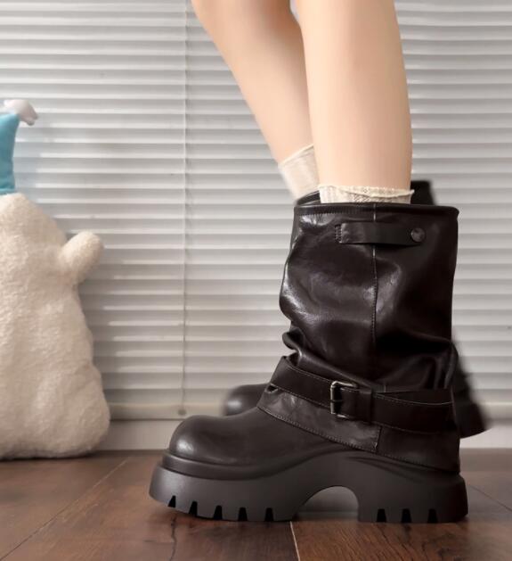厚底ブーツ レザー調ベルト付きショートブーツ
