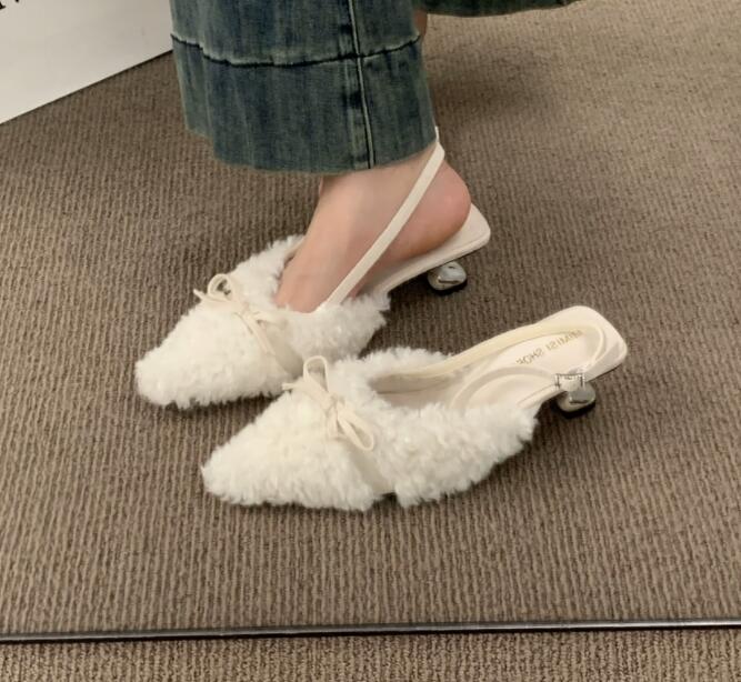 【大人きれいめ】ボア素材ポインテッド厚底サンダル（3cm・お出かけ用）