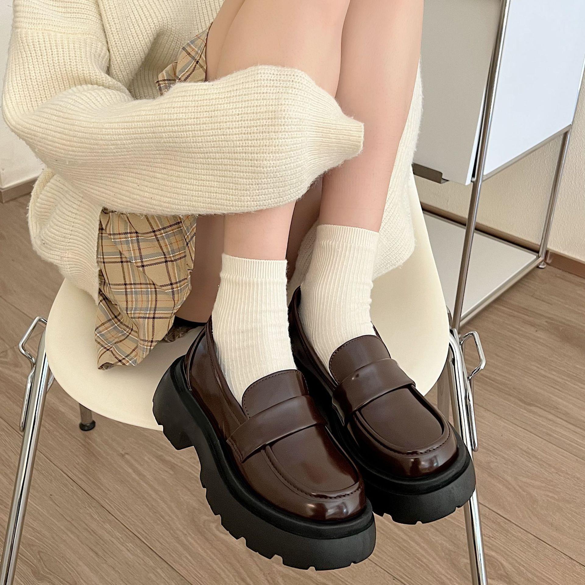 【光沢×厚底×ペニーストラップ】上品ローファー｜美脚見え×学院風×大人カジュアル