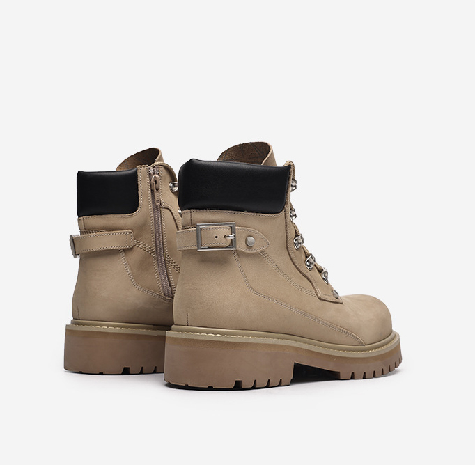 男女兼用ハイカット厚底ブーツ アウトドア対応 全2色