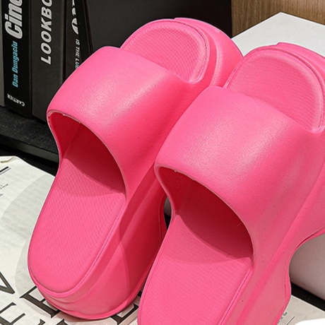 厚底商品 ふわもこ厚底スポーツサンダル