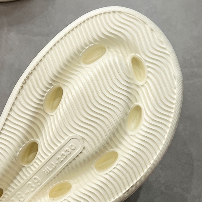 厚底商品 ふわもこ厚底ストラップサンダル